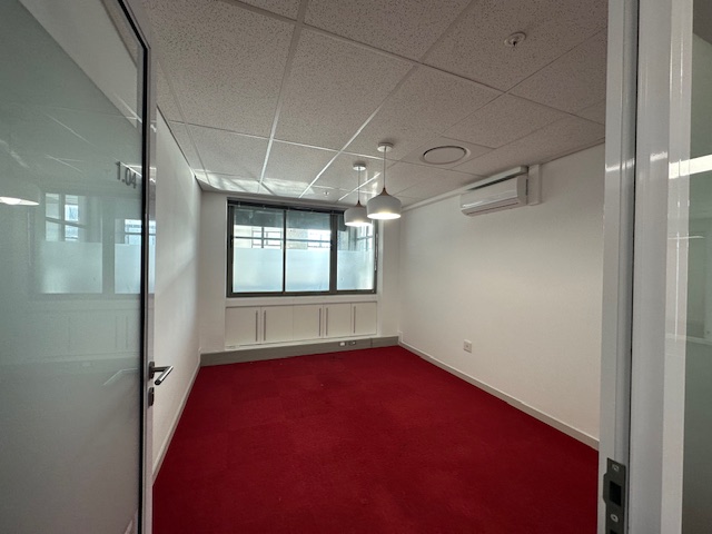 To Let commercial Property for Rent in Woodstock Western Cape